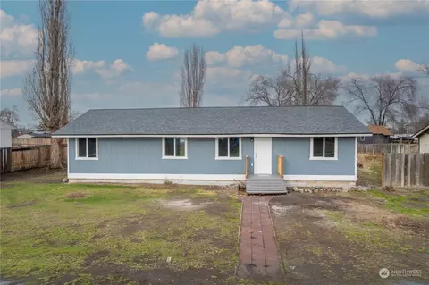 9826 NE Apple Rd, Moses Lake, WA 98837