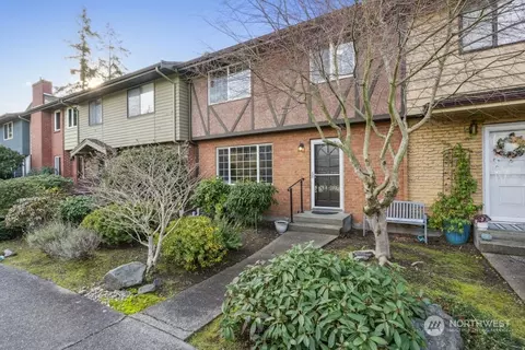 1551 NW 195th St #5, Shoreline, WA 98177