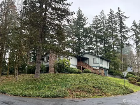 2461 Park Hill Dr, Longview, WA 98632