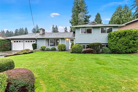 1124 Paradise Pkwy, Fircrest, WA 98466