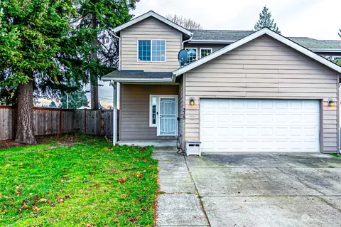 315 9th St NW #A, Puyallup, WA 98371