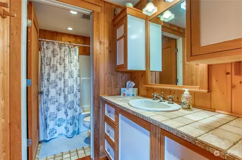 181 Silvermoon Ln, Eastsound, WA 98245 photo 32