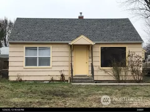532 SW 1st St, College Place, WA 99324