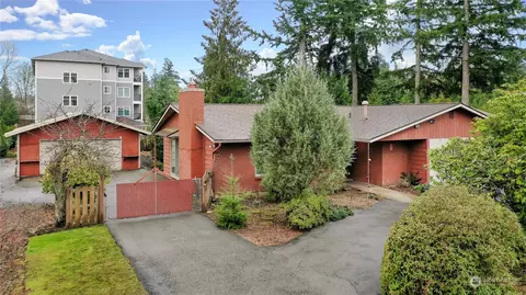 13519 96th Ave E, Puyallup, WA 98373