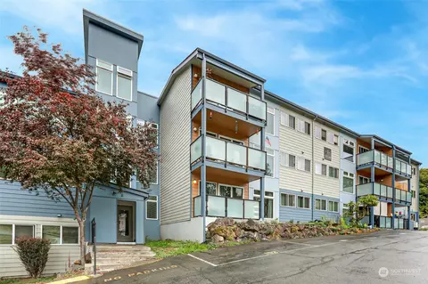 15146 65th Ave S #512, Tukwila, WA 98188