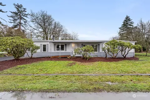 414 State St, Oakville, WA 98568
