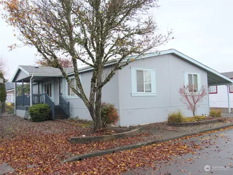 506 Mallard Ln, Longview, WA 98632