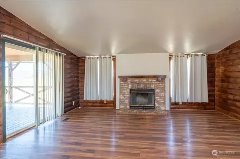 24947 Lake Lenore Dr NW, Soap Lake, WA 98851