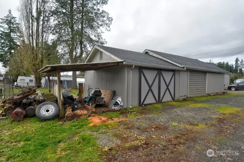 Exterior - 386 Main St, Onalaska, WA 98570 photo 7 of 10