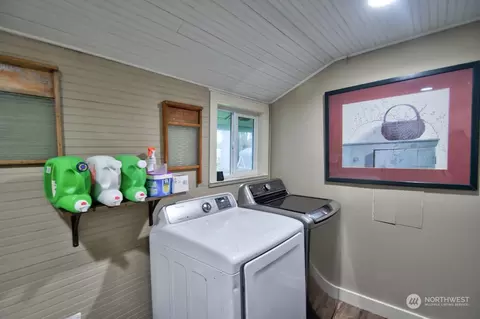 Other - 386 Main St, Onalaska, WA 98570 photo 2 of 4