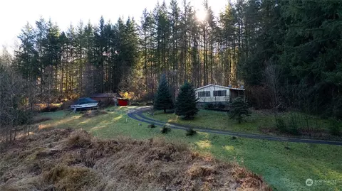 225 Magnus Rd, Onalaska, WA 98570