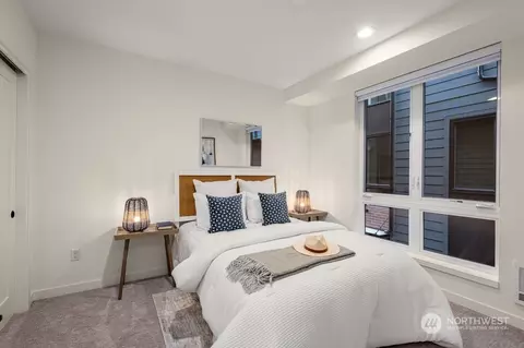 Bedroom - 1226 15th Ave E, Seattle, WA 98112 photo 1 of 5