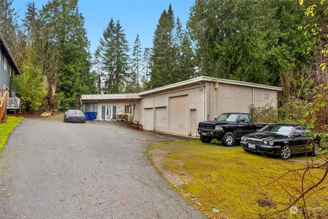 Exterior - 23006 19th Ave SE, Bothell, WA 98021 photo 14 of 15