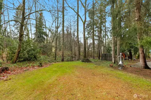 Exterior - 23006 19th Ave SE, Bothell, WA 98021 photo 6 of 15