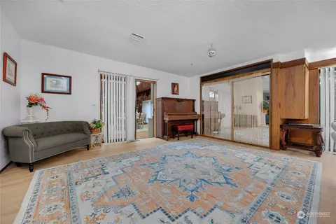 Living - 23006 19th Ave SE, Bothell, WA 98021 photo 1 of 1
