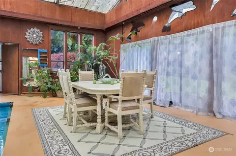 Dining - 23006 19th Ave SE, Bothell, WA 98021 photo 1 of 1