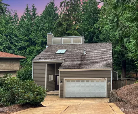3510 Sahalee Dr W, Sammamish, WA 98074