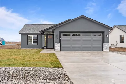 206 Rattray Dr, Mattawa, WA 99349