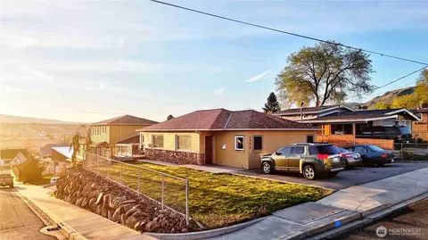 1201 Monitor Ave, Wenatchee, WA 98801