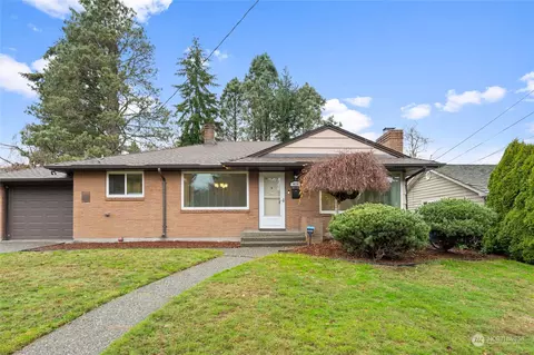 3808 SW 108th St, Seattle, WA 98146