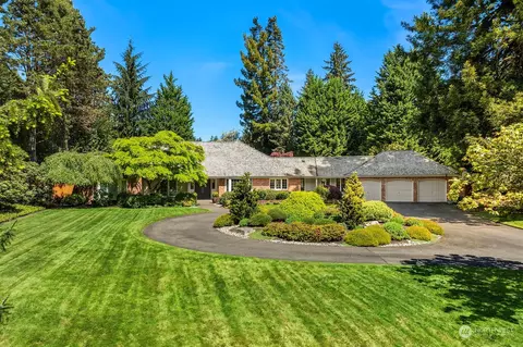14008 NE 32nd Pl, Bellevue, WA 98007