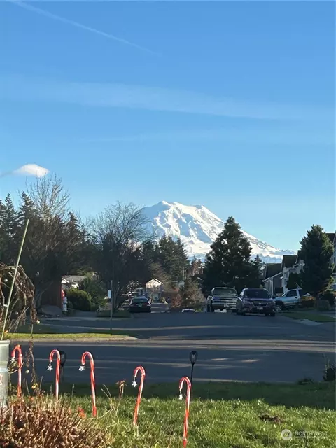 12814 118th Avenue Ct E, Puyallup, WA 98374