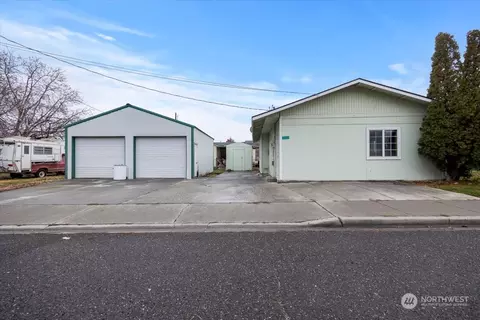 1301 E 6th Ave, Kennewick, WA 99336