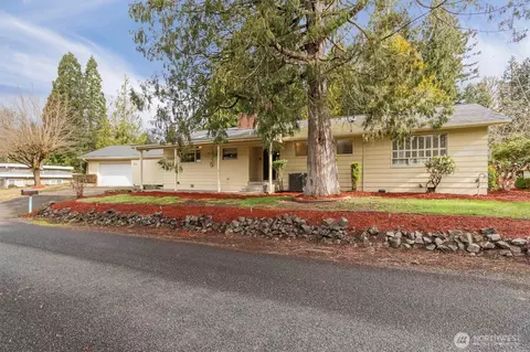 3132 Wildwood Dr, Longview, WA 98632