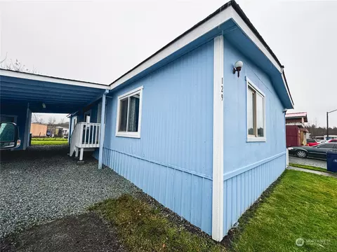1400 N 30th St #129, Mount Vernon, WA 98273