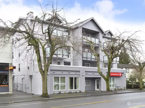 3435 California Ave SW #203, Seattle, WA 98116