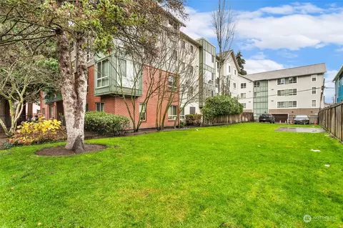 18 W Dravus St, Seattle, WA 98119