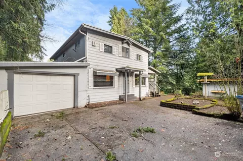 3612 6th St, Bremerton, WA 98312