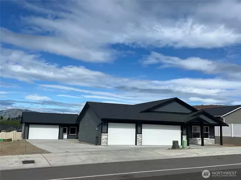 898 N Nile Ave, East Wenatchee, WA 98802