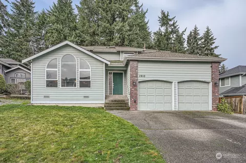 1910 S 379th St, Federal Way, WA 98003