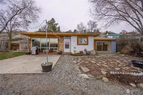 1053 4th Ave N, Okanogan, WA 98840