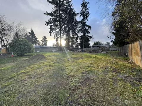 20015 13th Ave, Seatac, WA 98198