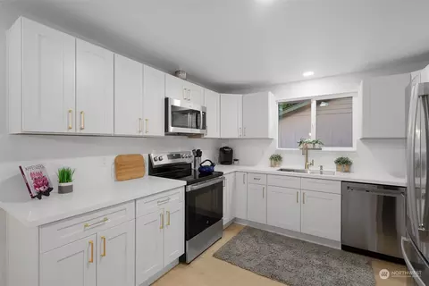 2128 105th Pl SE, Everett, WA 98208 photo 7