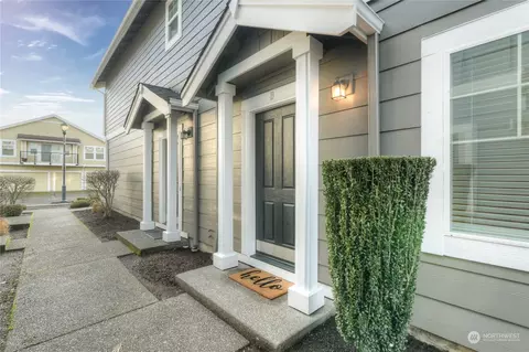 6022 Illinois Ln SE #B, Lacey, WA 98513