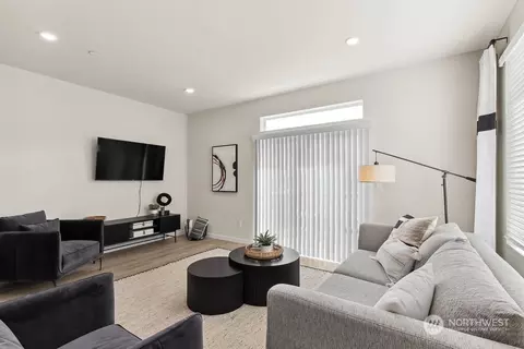 Living - 19524 16th Ave SE #A6, Bothell, WA 98012 photo 3 of 3