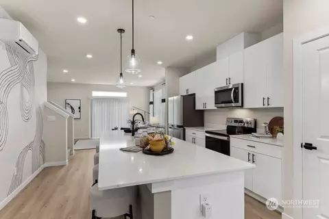 Kitchen - 19524 16th Ave SE #A6, Bothell, WA 98012 photo 3 of 10