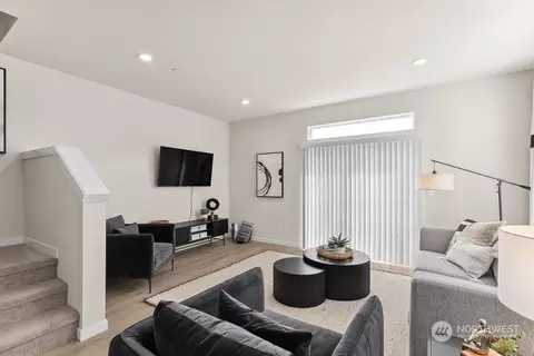 Living - 19524 16th Ave SE #A6, Bothell, WA 98012 photo 2 of 3