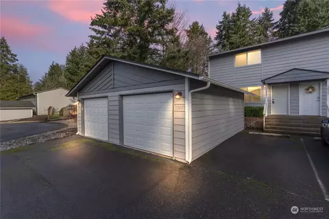 12021 124th Avenue Ct E, Puyallup, WA 98374