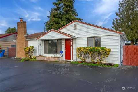 4905 Pacific St SW, Lakewood, WA 98499