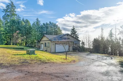 115 S Luoma Rd, Woodland, WA 98674