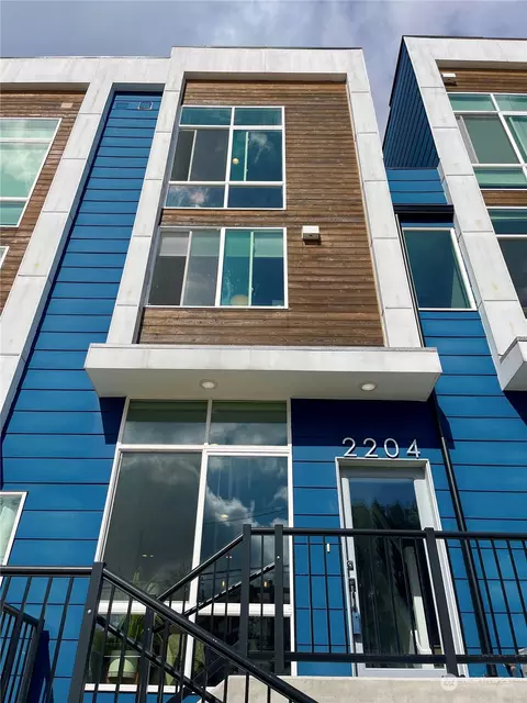 2204 E Fir St, Seattle, WA 98122