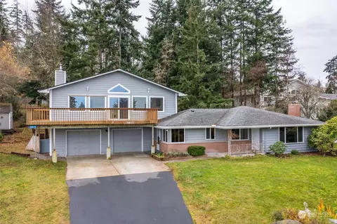 3811 Emory Trl, Oak Harbor, WA 98277