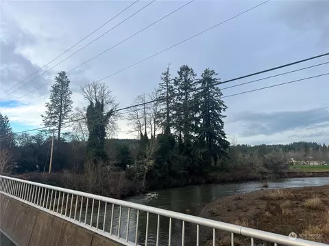 121 S Taylor Rd S, Chehalis, WA 98532