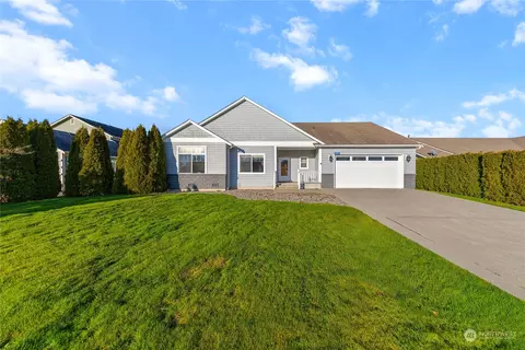 1809 Tundra Loop, Mount Vernon, WA 98273