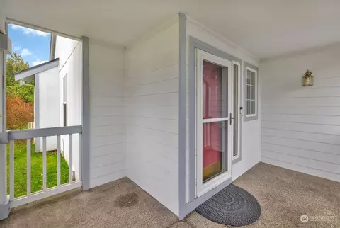 206 Callendar Ct NW, Orting, WA 98360 photo 4