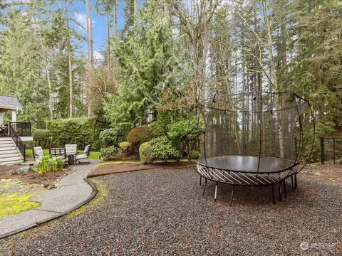 Exterior - 2901 214th St SE, Bothell, WA 98021 photo 4 of 8